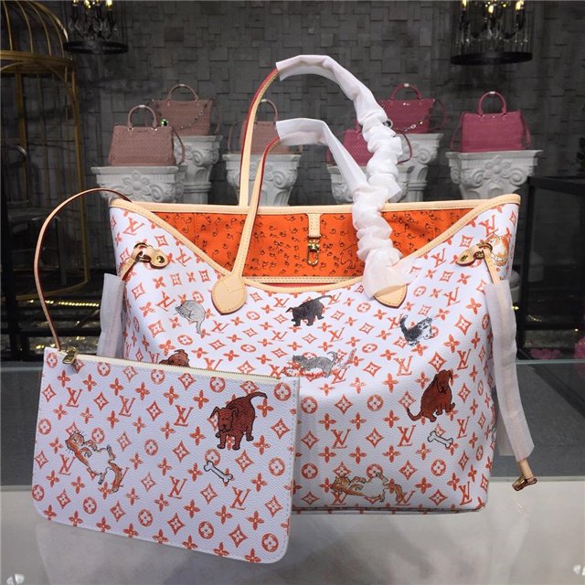 Louis Vuitton Monogram canvas