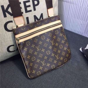 LV Pochette Bosphore