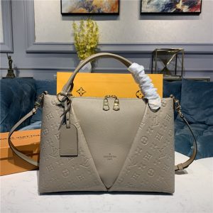 V Tote MM Monogram Empreinte Tourterelle Grey