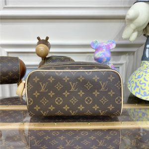 Louis Vuitton Dopp Kit Toilet Pouch M44494 Monogram