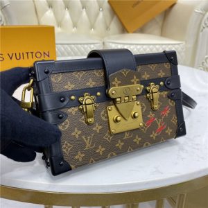 Louis Vuitton Petite Malle