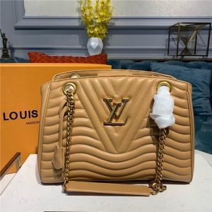 Louis Vuitton New Wave Chain Tote Noisette