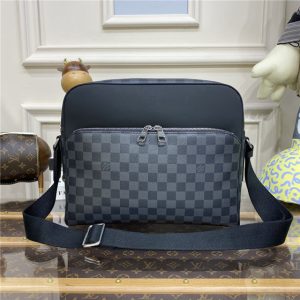 Louis Vuitton Dayton Reporter MM N41409