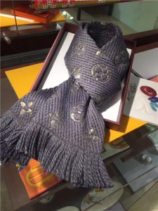 Louis Vuitton Logomania Shine Scarf M75832 Grey/Gold