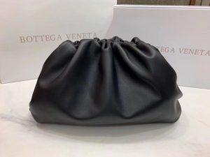 Bottega Veneta The Pouch 40 Black
