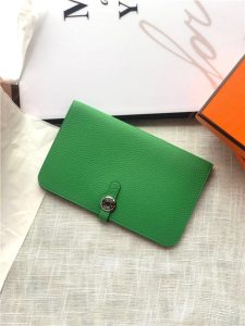 Hermes Dogon Passport Long Wallet 1115 Green