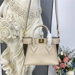 On My Side PM Greige