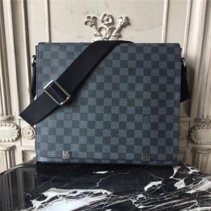 LV District Damier Graphite Canvas MM