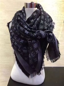 Louis Vuitton Monogram Shine Shawl (Rose and Black)