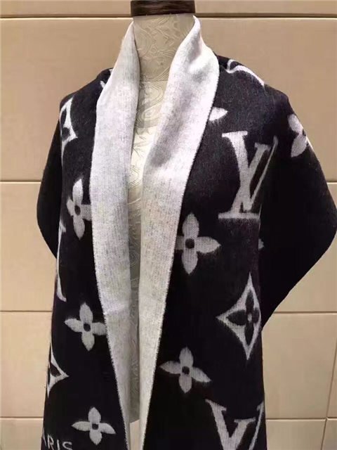 Louis Vuitton Reykjavik Scarf (2 colors)