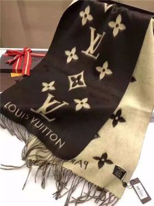 Louis Vuitton Reykjavik Scarf (Brown)