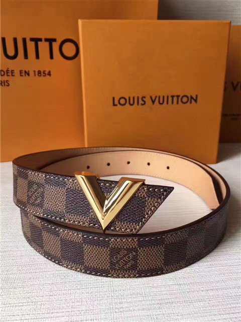 Louis Vuitton Damier Essential V Belt