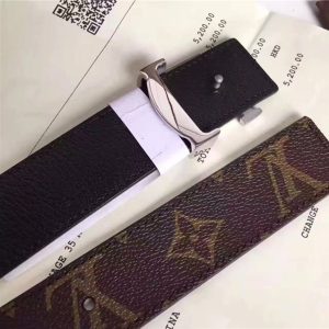 Louis Vuitton Initiales 30mm Reversible Belt (Black)