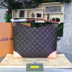 Louis Vuitton Monogram Berri PM