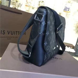 Louis Vuitton Messenger MM Explorer