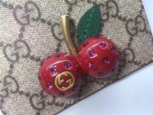 Gucci GG Supreme Card Case With Cherries