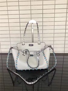 Valentino Rockstud Rolling White With Turquoise Stones