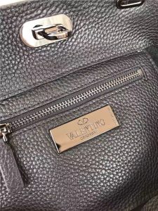 Valentino Rockstud Rolling Black with Black stones