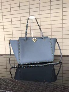 Valentino Rockstud Rolling Blue with turquoise stone