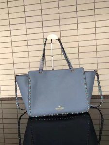 Valentino Rockstud Rolling Blue with turquoise stone