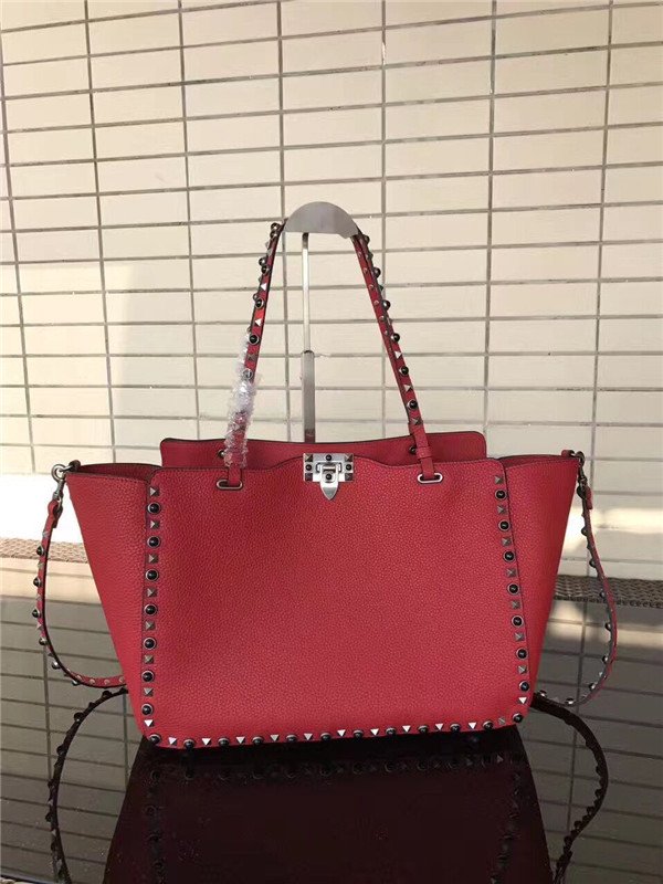 Valentino Rockstud Rolling Red with Black stones