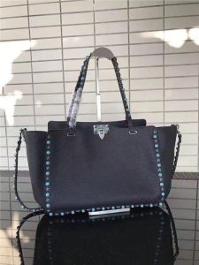 Valentino Rockstud Rolling Black with turquoise stone