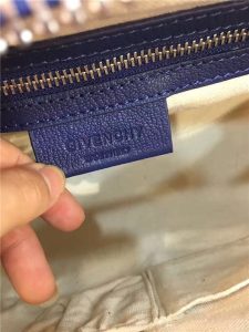 Givenchy Small Antigona (Varied Colors)