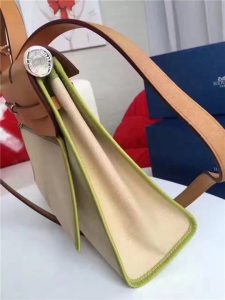 Hermes Herbag 31CM (Varied Color)