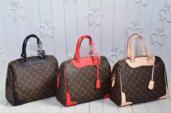 Louis Vuitton Monogram Retiro Beige