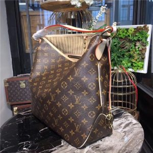 Louis Vuitton Delightful Monogram MM Beige