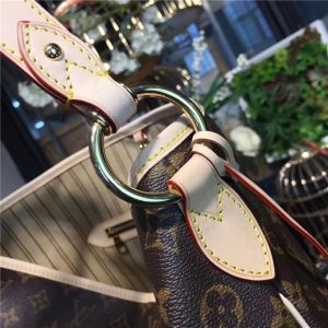 Louis Vuitton Delightful Monogram MM Beige