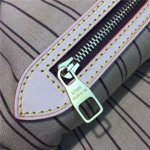 Louis Vuitton Delightful Monogram MM Beige