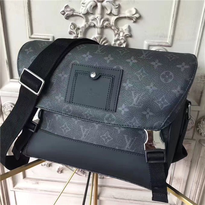 Louis Vuitton Messenger PM Voyager