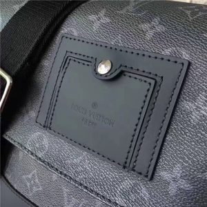 Louis Vuitton Messenger PM Voyager
