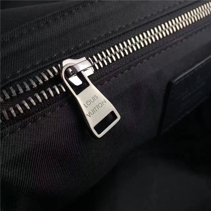 Louis Vuitton Messenger PM Voyager