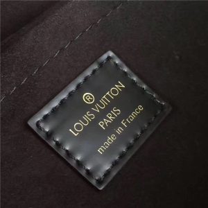 Louis Vuitton Saint Michel Noir