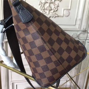 Louis Vuitton Hyde Park Noir