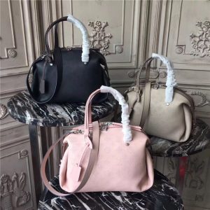 Louis Vuitton Asteria Noir