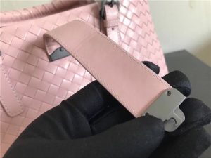 Bottega Veneta Roma small intrecciato leather tote (Varied Colors)