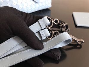 Bottega Veneta Roma small intrecciato leather tote (Varied Colors)