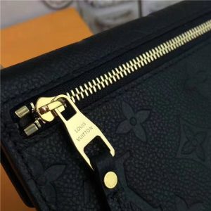 Louis Vuitton Key Pouch Noir