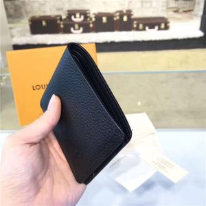 Louis Vuitton Multiple Wallet Taurillon Leather Noir