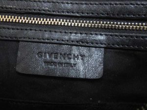 Givenchy Medium Pandora Distressed Leather (Varied Color)