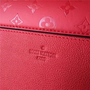 Louis Vuitton Very One Handle Rubis