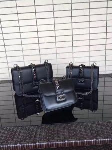 Valentino Garavani chain cross body bag Black/Ruthenium