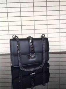 Valentino Garavani chain cross body bag Black/Ruthenium