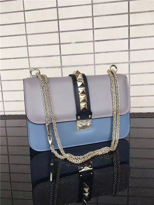 Valentino Garavani chain cross body bag (Varied Colors)