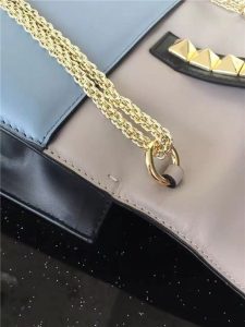 Valentino Garavani chain cross body bag (Varied Colors)