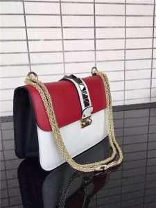 Valentino Garavani chain cross body bag (Varied Colors)