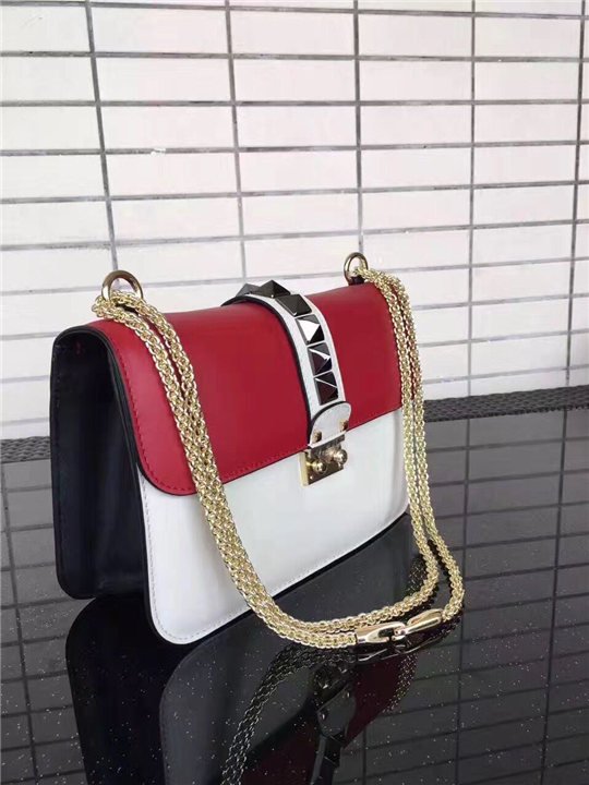 Valentino Garavani chain cross body bag (Varied Colors)